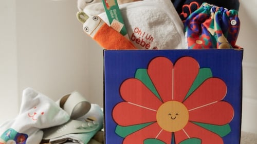 Montréal cesse d'offrir la boîte Bienvenue bébé avec des objets utiles pour les enfants